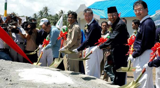 Aguan, Gagas Program Bebenah Kampung untuk Kaum Dhuafa | foto : istimewa 