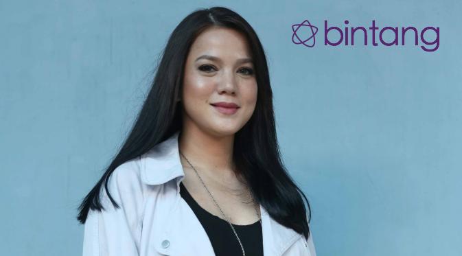 Setelah menunda selama lima tahun, Alice Norin bakal dikaruniai seorang anak. Kini, usia kehamilan Alice telah menginjak usia delapan bulan.  (Nurwahyunan/Bintang.com)