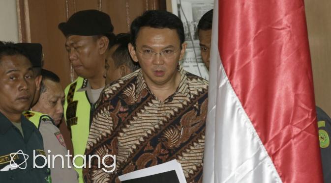 Basuki Tjahaja Purnama alias Ahok meningalkan Pengadilan Negeri Jakarta Utara dengan menggunakan mobil Barracuda. (Poll/Istimewa)