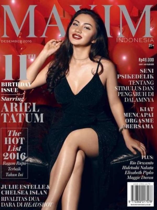 Ariel Tatum di sampul majalah pria dewasa. (Instagram - @maximindonesia)