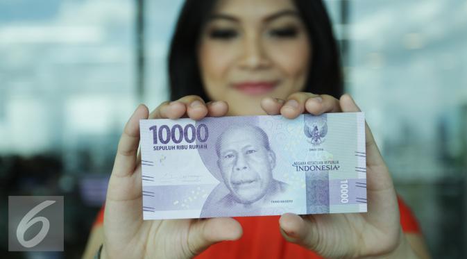 Bank Indonesia (BI) meluncurkan 11 uang rupiah Emisi 2016 dengan gambar pahlawan baru. (Liputan6.com/Fatkhur Rozaq)