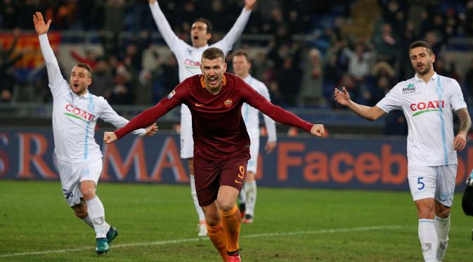  Edin Dzeko (Reuters/Alessandro Bianchi)