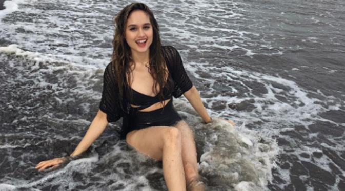 Cinta Laura menghabiskan liburannya di Bali (Foto:Instagram)