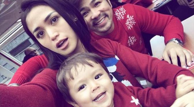 Jessica Iskandar dan El Barack merayakan Natal Amsterdam (Instagram/@inijedar)