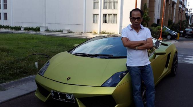 Jadi korban pembunuhan Pulomas, Dodi Triono miliki banyak mobil mewah, salah satunya lamborghini. (via: Instagram)