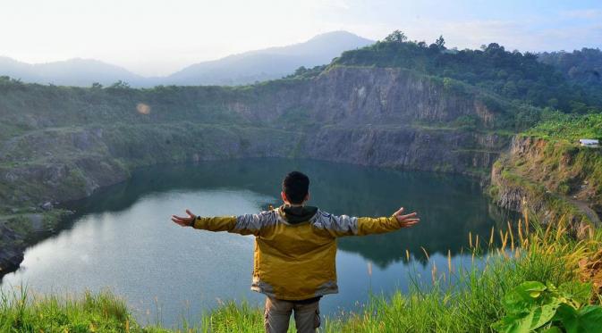 Danau Quarry, Bogor, Jawa Barat. (kayyyis/Instagram)