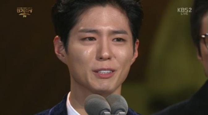 Par Bo Gum di KBS Drama Awards 2016 (Soompi)