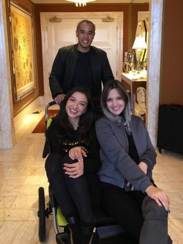 Raline Shah, Nia Ramadhani, dan Ardi Bakrie (Instagram/@ramadhaniabakrie)