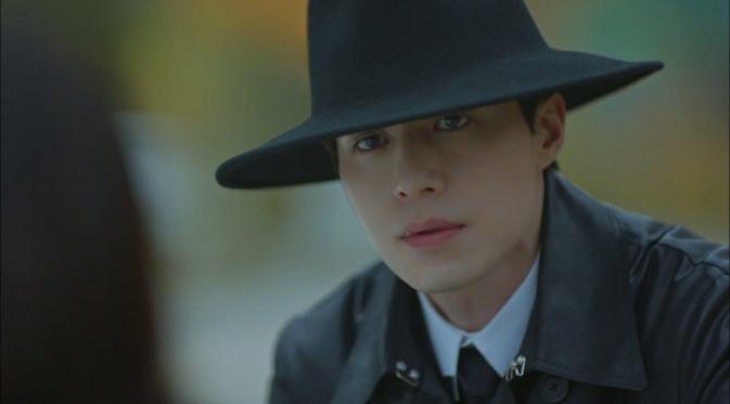Lee Dong Wook di drama Goblin. (via Koreaboo)