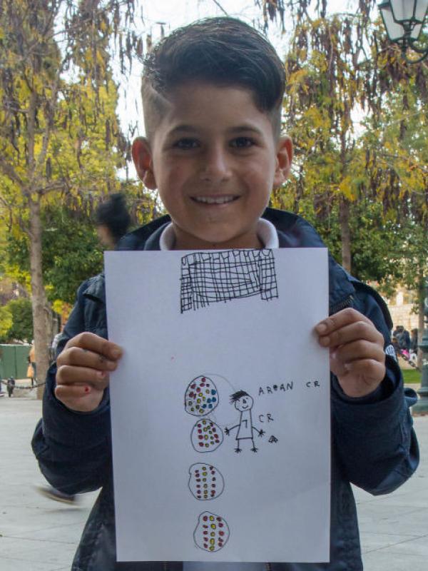 Arsyan Siloo (9) dari Irak ingin menjadi pemain bola. (Via: boredpanda.com)