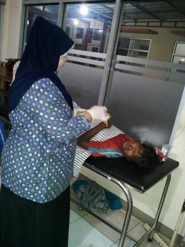 Derita Ibu Arsini, Mengaku Dibuang Keluarga di Atas Gunung Ceremai | foto : facebook