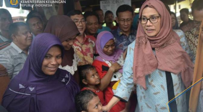 Gaya Menteri Keuangan Sri Mulyani tampil berjilbab di Aceh (Foto: Kementerian Keuangan Republik Indonesia)
