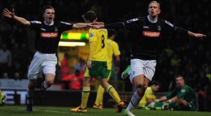 Luton mengalahkan Norwich pada Piala FA 2012-2013. (Ben Tuck)