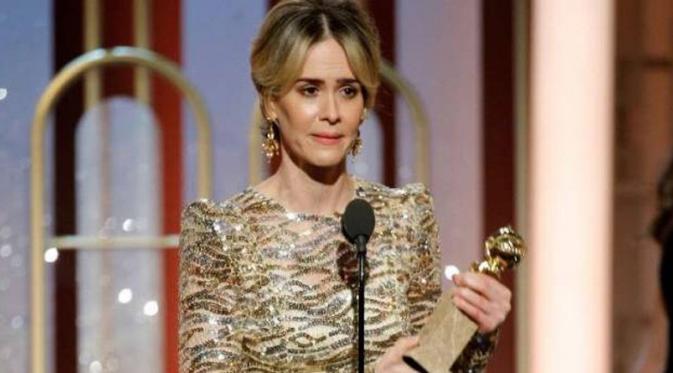 Sarah Paulson meraih penghargaan untuk film serinya di Golden Globe Awards 2017