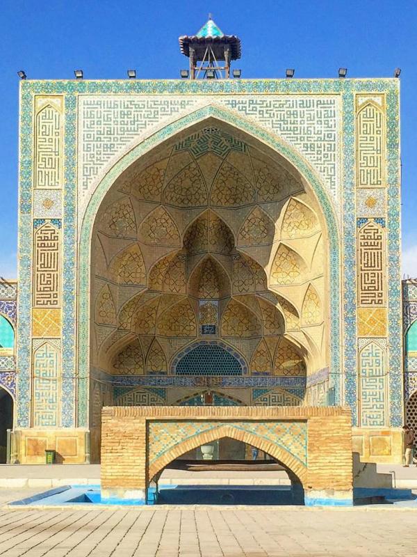 Jameh Mosque of Isfahan, Iran. (amrita82/Instagram)