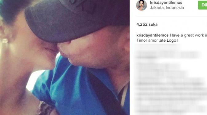 Krisdayanti pamer kemesraan dengan sang suami (Foto: Instagram)
