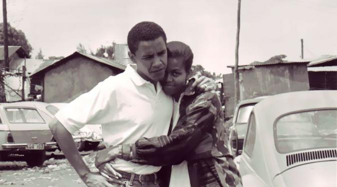 Obama dan Michelle di Kenya pada 1992. (Via: boredpanda.com)