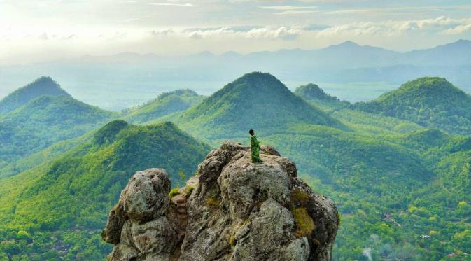 Bukit Cumbri, perbatasan Wonogiri dan Ponorogo. (rachmatarif93/Instagram)