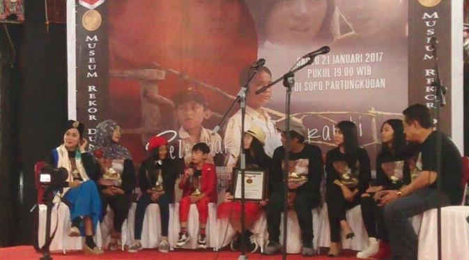 Acara ini juga turut dihadiri oleh ketua PARSI Anwar Fuady, Raslina Rasyidin, serta Jay Wijayanto.