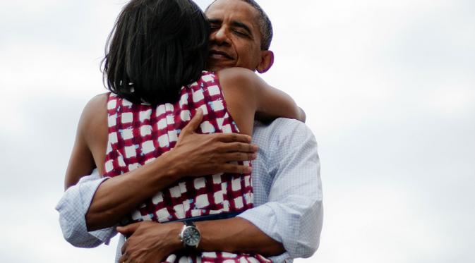 Kisah cinta Barack dan Michelle obama yang manis dan menginspirasi. (Foto: boredpanda.com)