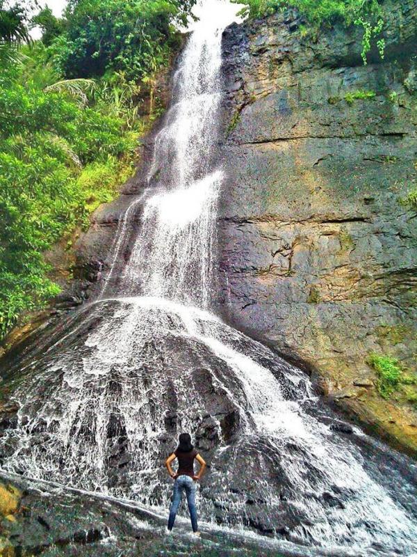 Curug Silancur, Kebumen, Jawa Tengah. (anmaria_redi/Instagram)