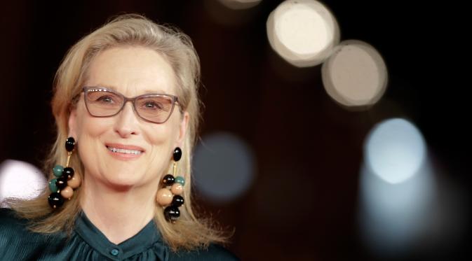 Aktris senior Meryl Streep kembali masuk nominasi Oscar yang ke-20 untuk perannya dalam film "Florence Foster Jenkins". Ini juga membuatnya menjadi aktris terbanyak yang pernah dinominasikan dalam Academy Awards. (AP Photo/Andrew Medichini)
