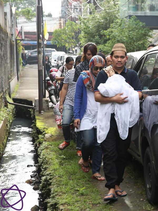 Anak Indra Bekti meninggal dalam usia kandungan yang masih 22 minggu. (Bambang E.Ros/Bintang.com)