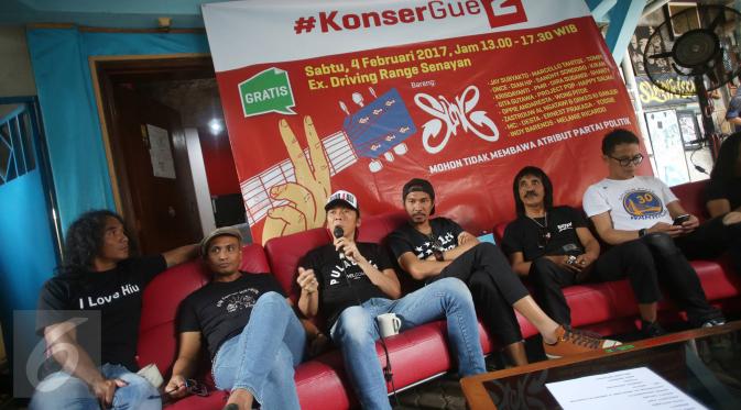 Grup musik Slank bersama sejumlah artis pendukung Ahok-Djarot menggelar jumpa pers jelang konser bertajuk #KonserGue2 dI Jakarta, Jumat (3/2). (Liputan6.com/Immanuel Antonius)