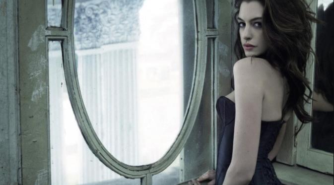 Anne Hathaway (Pinterest)