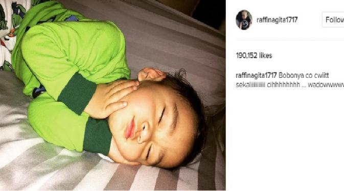 Raffi Ahmad membiarkan putra semata wayangnya tidur sendirian (Foto: Instagram)