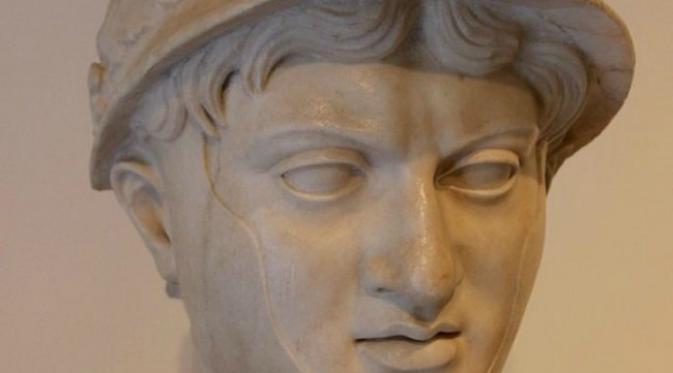 Pyrrhus. Ada cara-cara aneh memilih kematian pada masa Yunani Kuno, bahkan oleh orang-orang tersohor dan pandai pada masanya. (Sumber Miguel Hermoso Cuesta)