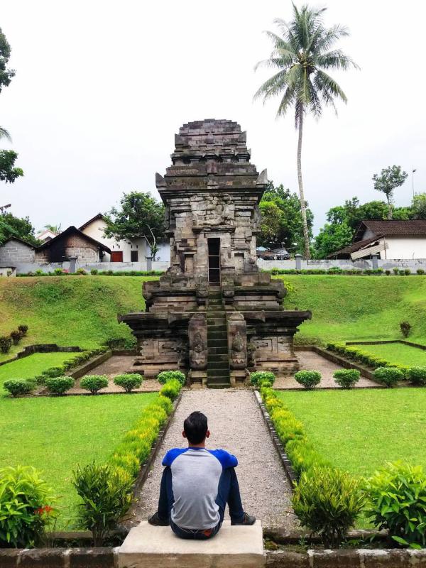 Candi Sawentar, Blitar, Jawa Timur. (notobudiyanto/Instagram)