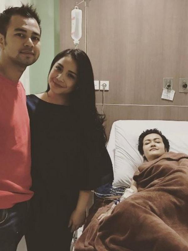 Raffi Ahmad dan Nagita Slavina kunjungi Julia Perez sebelum berangkat umrah (Instagram/@raffinagita1717)
