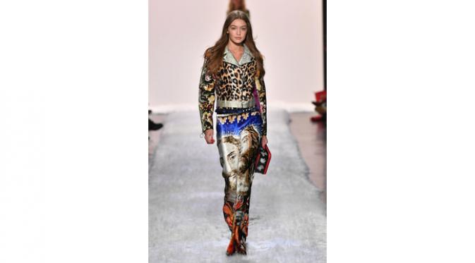 New York hingga Paris, wajah Gigi Hadid tak pernah absen pada musim Fashion tahun ini. (Foto: elleuk.com)