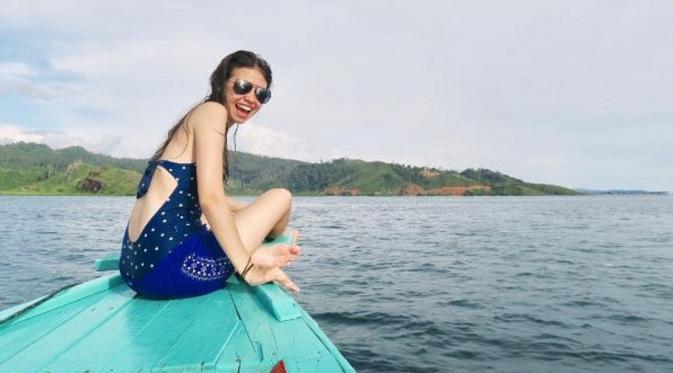 Yuki Kato saat berada di Kepulauan Mandeh, Padang, Sumatera Barat (Instagram/@yukikt)