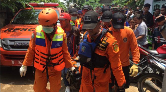 Ini Kronologi Tewasnya Petugas Pasukan Oranye Terseret Banjir. (Liputan6.com/Moch Harun Syah)