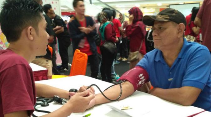 Yayasan Pundi Amal Peduli Kasih Lakukan Donor Darah Love Donation