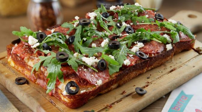 Inovasi pizza terbaru dari Pizza e Birra, Detriot-Style Pizza.