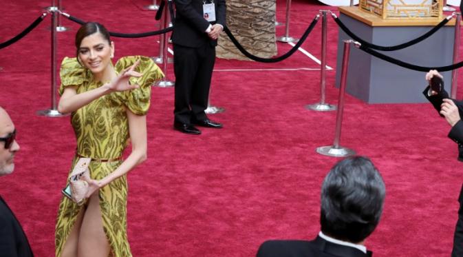 Penampilan Blanca Blanco saat menghadiri Oscar 2017. (Foto: AFP)