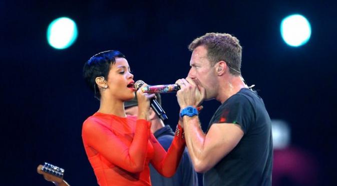Kolaborasi Coldplay dan Rihanna (Bintang Pictures)