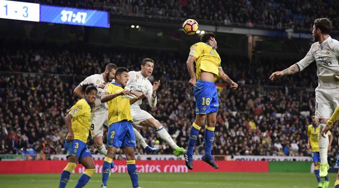 Real Madrid vs Las Palmas berakhir seri 3-3. (JAVIER SORIANO / AFP)