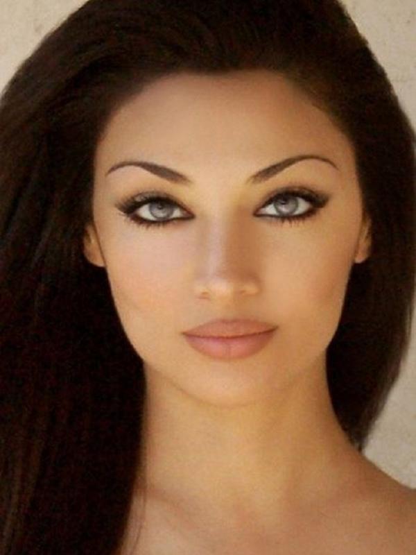 Makeup Wanita Arab. 