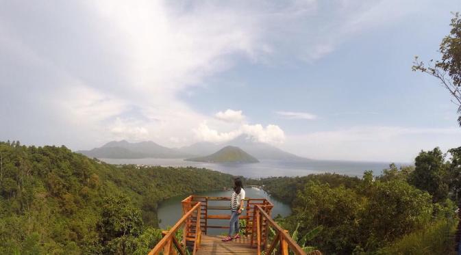 Danau Ngade, Ternate, Maluku Utara. (idrischalvaro/Instagram)