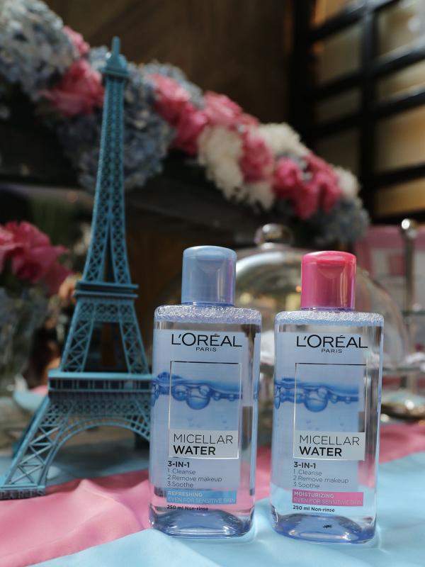 Loreal memperkenalkan micellar water yang mampu membersihkan makeup tanpa dibilas.