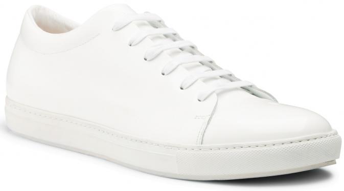 White Sneakers | via: pinterest.com