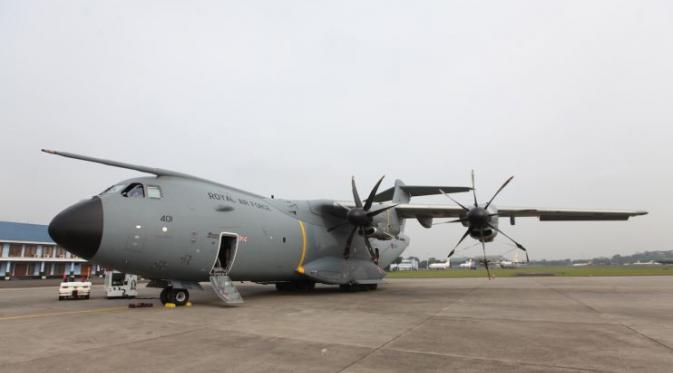 Airbus menawarkan pesawat angkut militer jumbo A400M‎ kepada TNI.