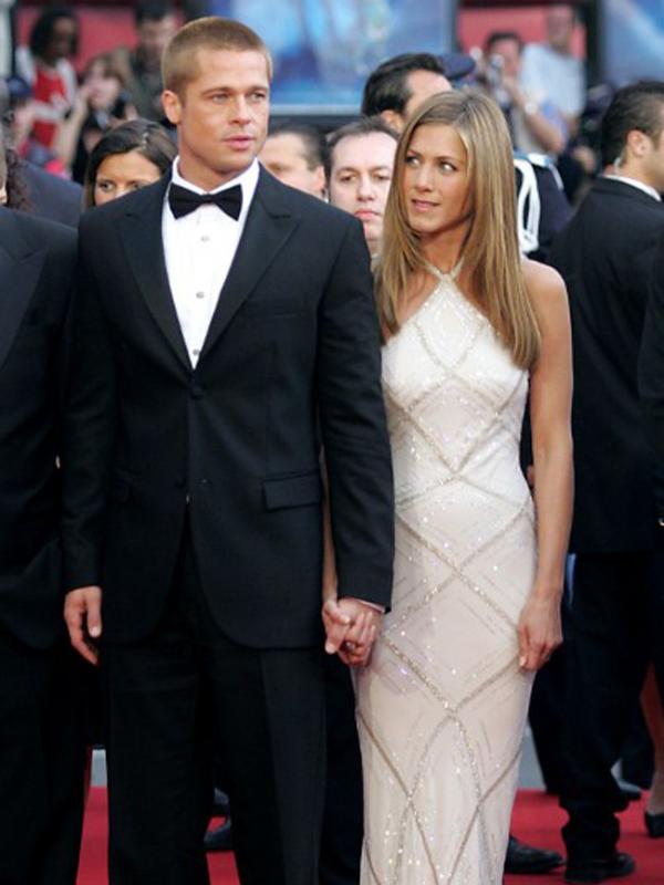 Angelina Jolie selalu merasa cemburu atas kedekatan Brad Pitt dan Jennifer Aniston. (Foto: AFP)