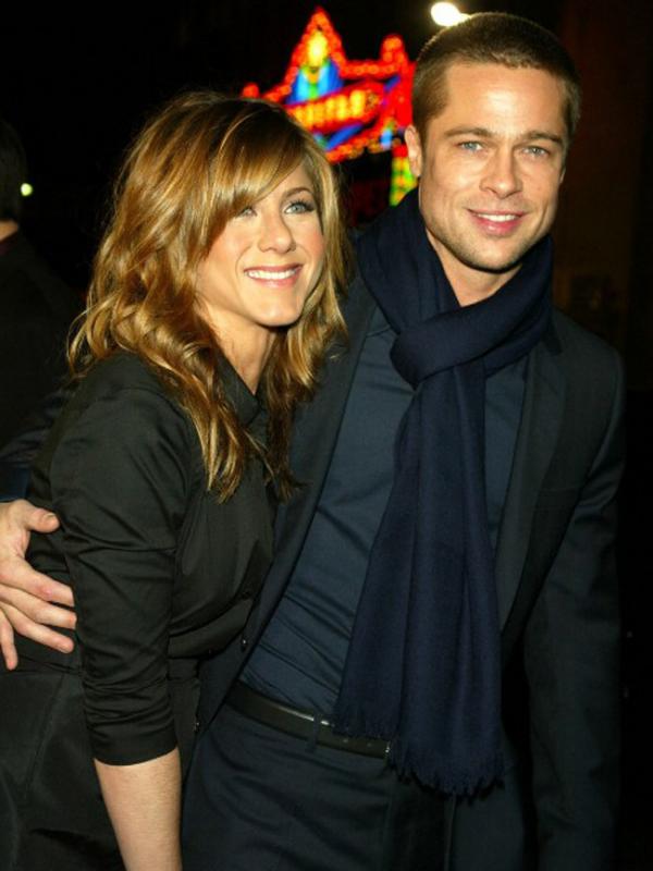 Brad Pitt dan Jennifer Aniston kembali dekat. (AFP/Bintang.com)