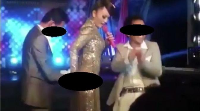 Video kontroversial Zaskia Gotik saat bernyanyi. (Instagram)