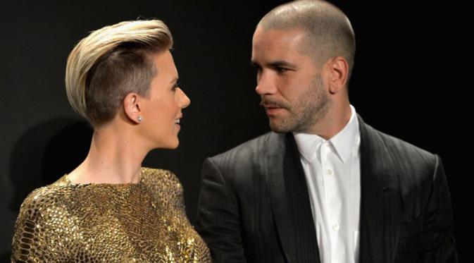 Scarlett Johansson dan Romain Dauriac kembali dikabarkan mengakhiri bahtera rumah tangganya. Bukan hanya rumor, nampaknya hal ini akan benar terjadi tidak berapa lama lagi. (AFP/Bintang.com)